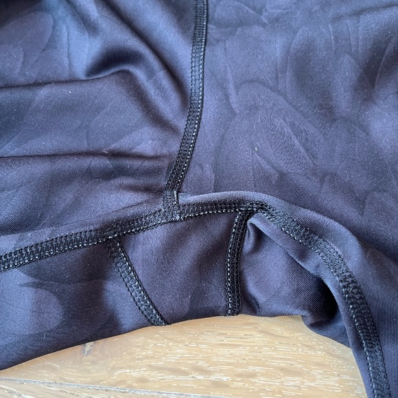 Aritzia The Constant Grey Pattern Leggings - Picture 5 of 6